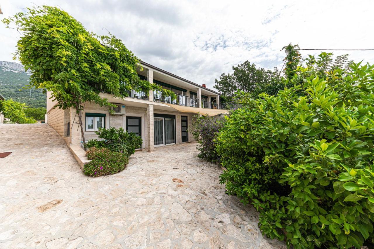 Home Away From Home With Outdoor Pool, Botanical Garden And A Beautiful Sea View Kaštela Exteriör bild