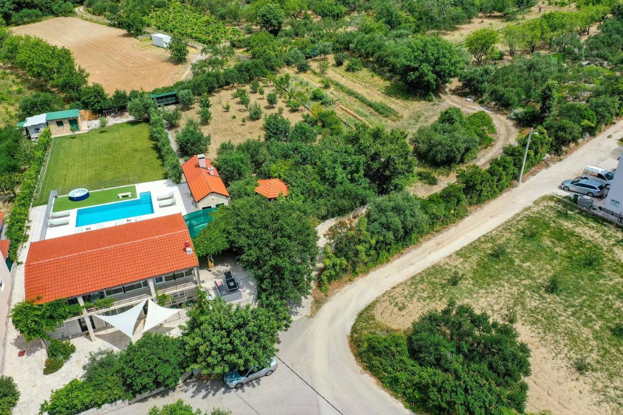 Home Away From Home With Outdoor Pool, Botanical Garden And A Beautiful Sea View Kaštela Exteriör bild