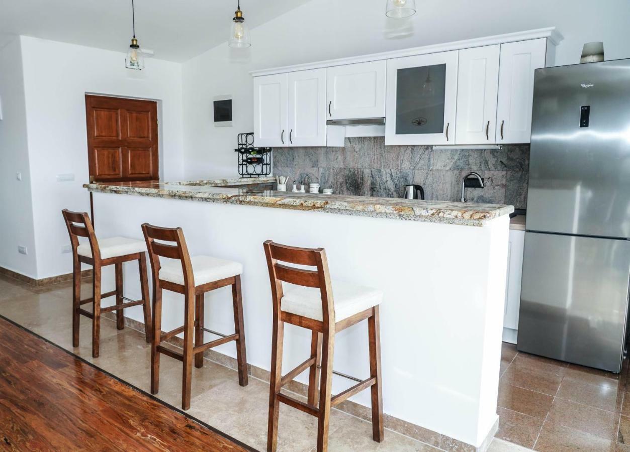 Home Away From Home With Outdoor Pool, Botanical Garden And A Beautiful Sea View Kaštela Exteriör bild