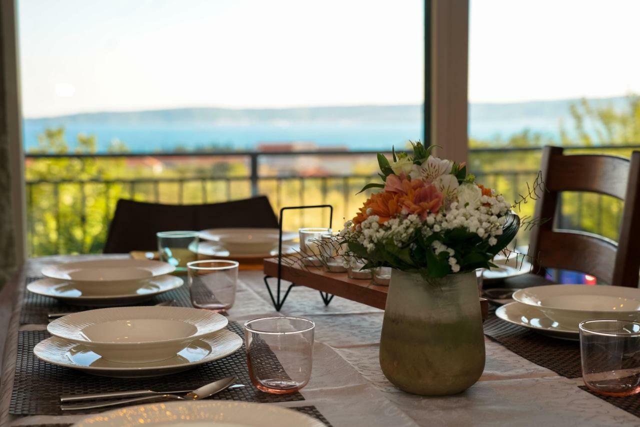 Home Away From Home With Outdoor Pool, Botanical Garden And A Beautiful Sea View Kaštela Exteriör bild