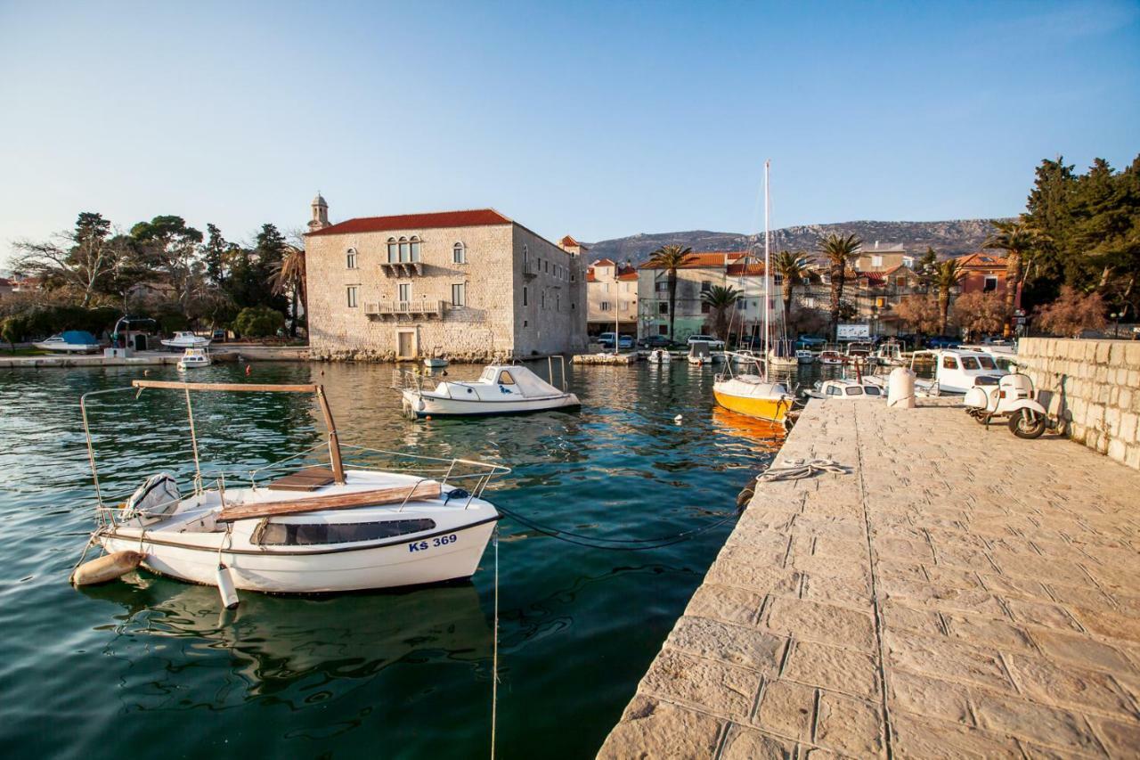 Home Away From Home With Outdoor Pool, Botanical Garden And A Beautiful Sea View Kaštela Exteriör bild